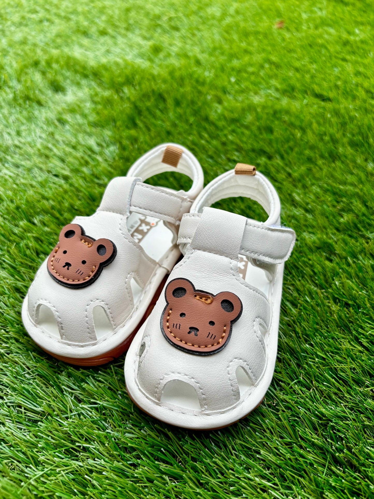 Squeaky teddy shoes