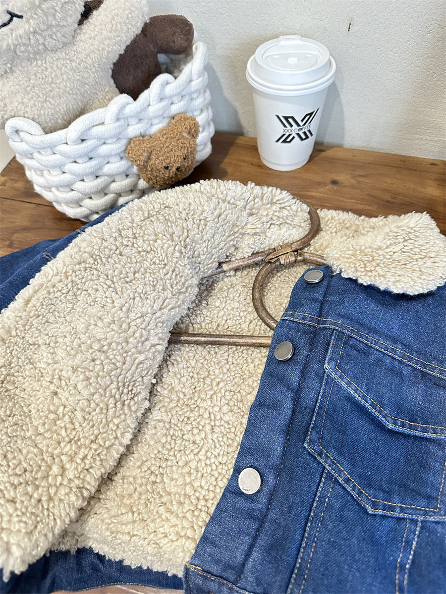 Thick oversized denim jacket