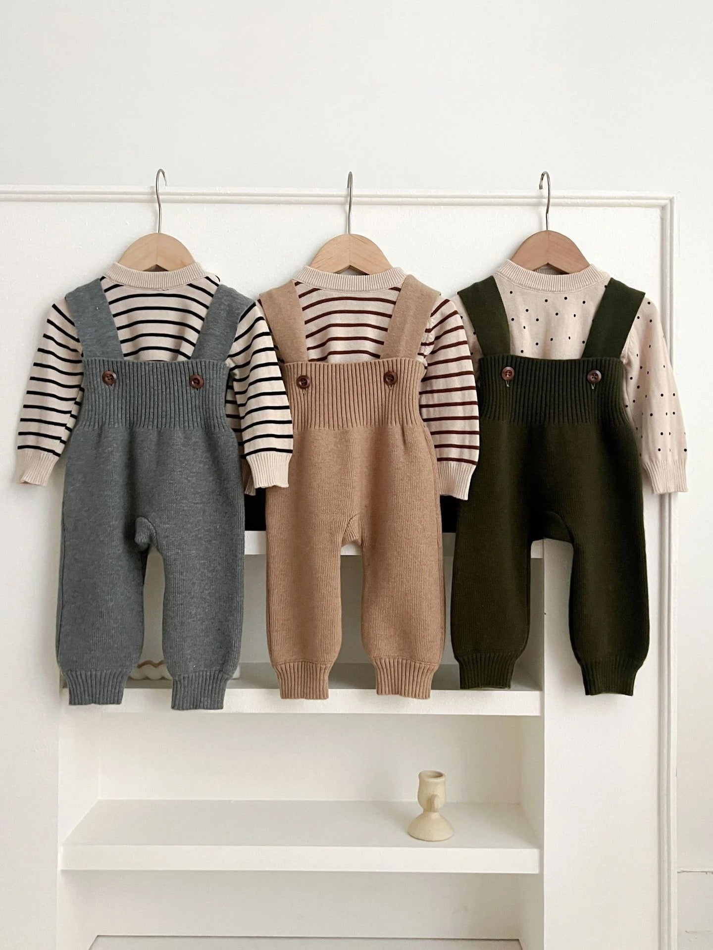 Knitted overalls