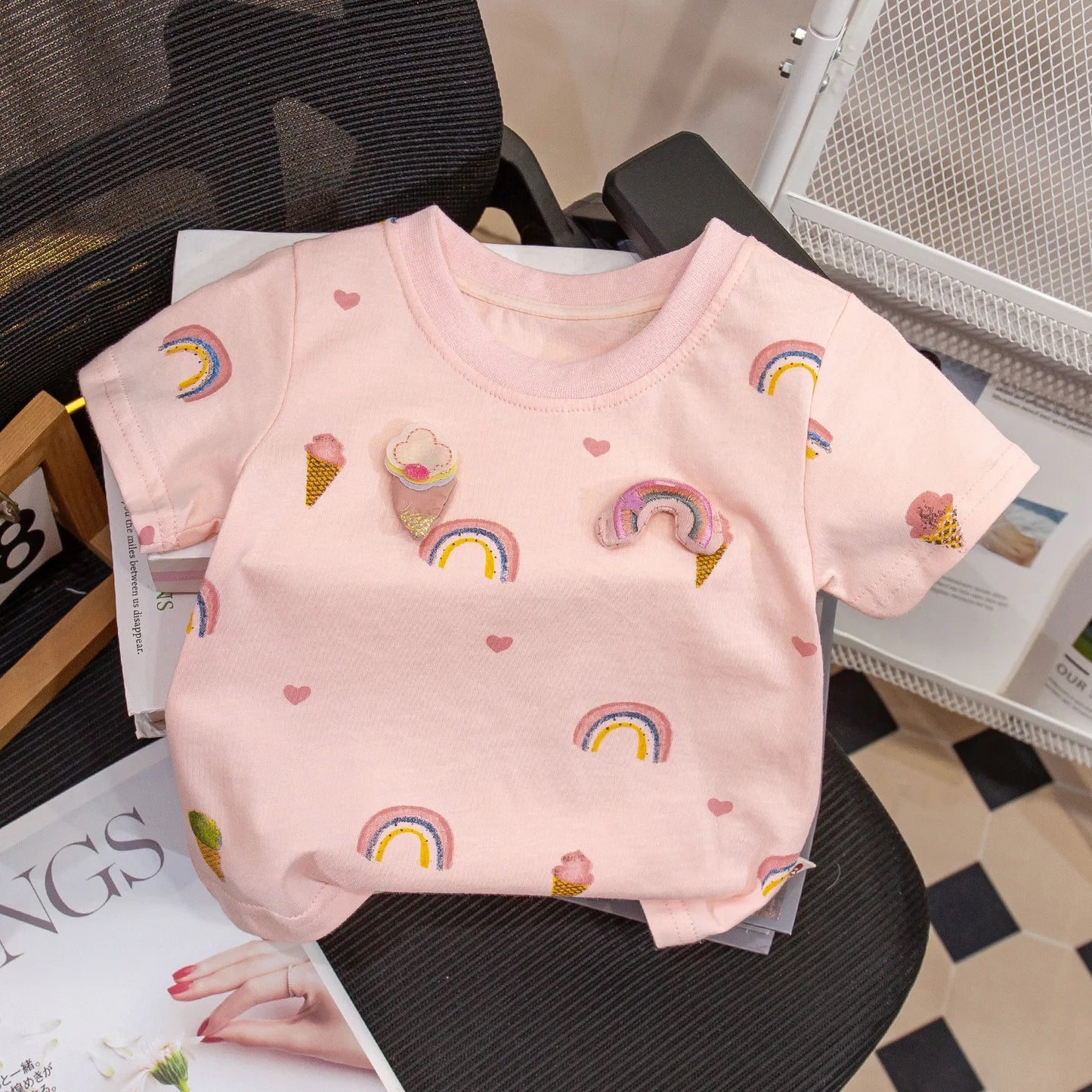 3D rainbow top