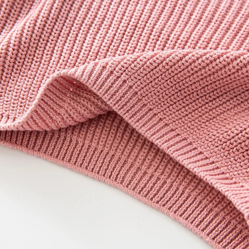 Oversized knitted sweaters